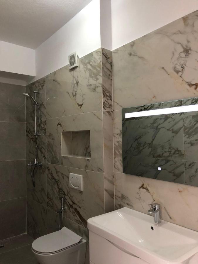Vila 15 Bougainville Sarandë Exterior foto